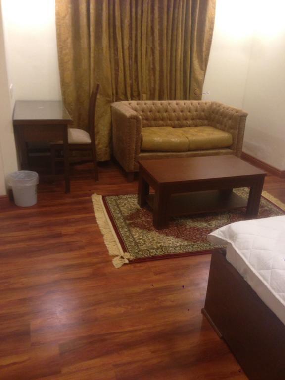 Hotel Diplomat Исламабад Экстерьер фото