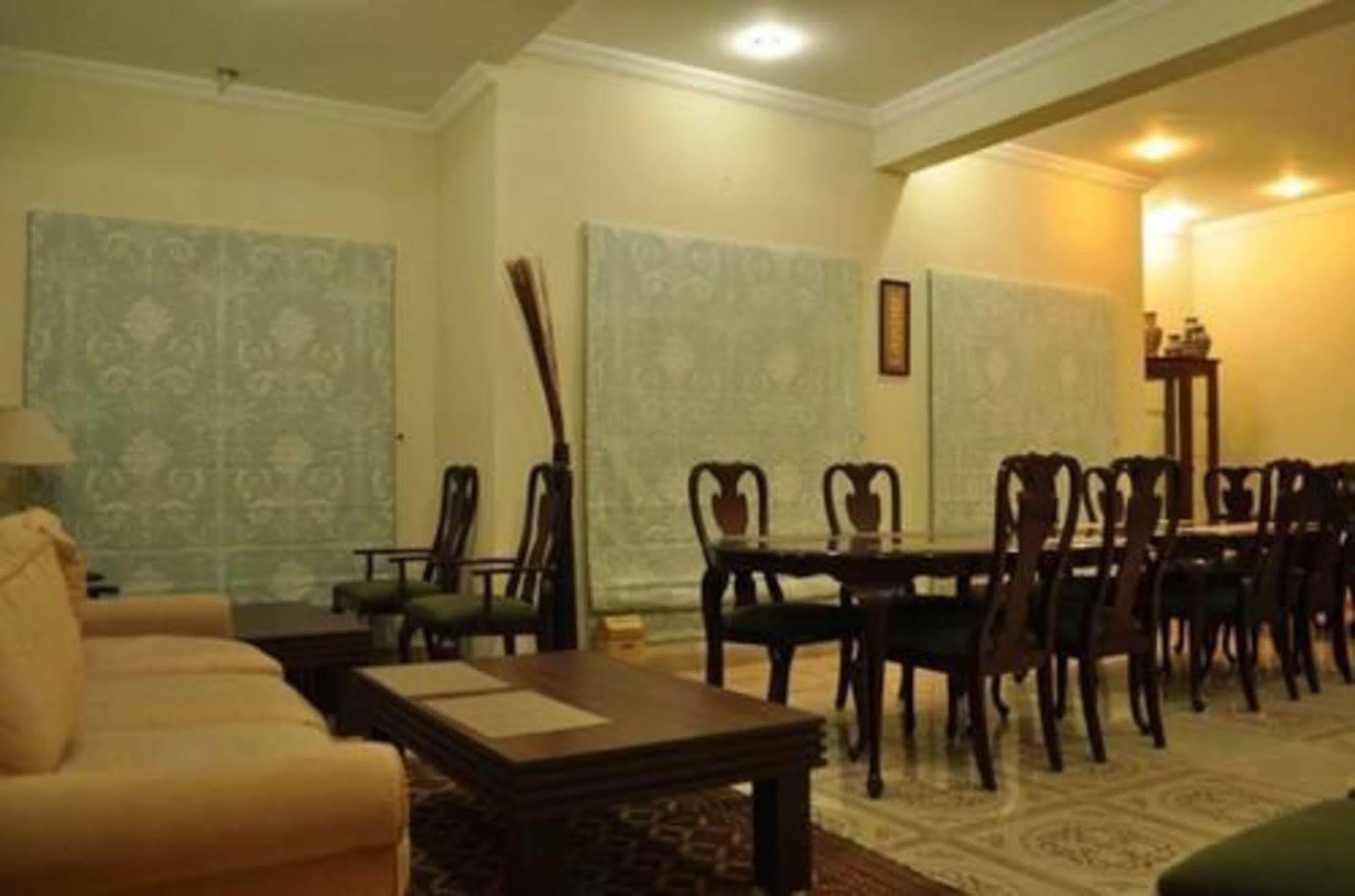 Hotel Diplomat Исламабад Экстерьер фото
