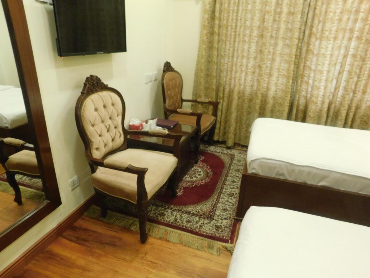 Hotel Diplomat Исламабад Экстерьер фото