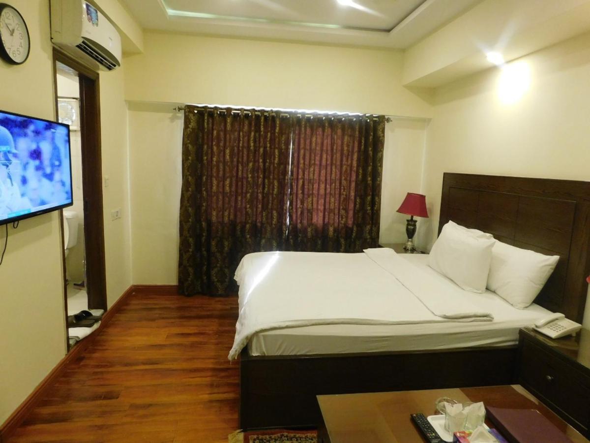 Hotel Diplomat Исламабад Экстерьер фото