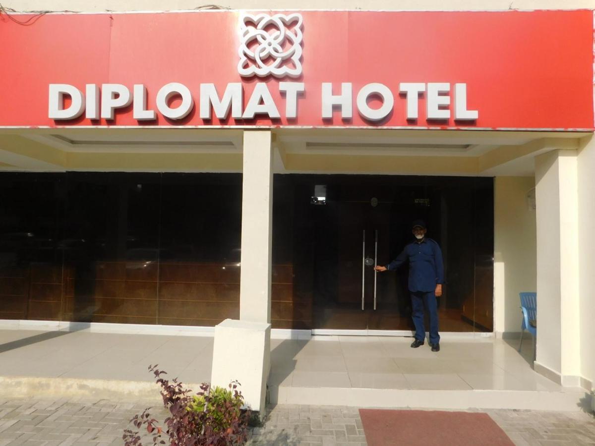 Hotel Diplomat Исламабад Экстерьер фото